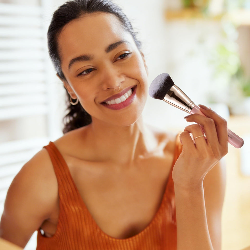 GLO&RAY Angled Kabuki Foundation Brush for Liquid Makeup Dense Buffing Seamless Blending Pink
