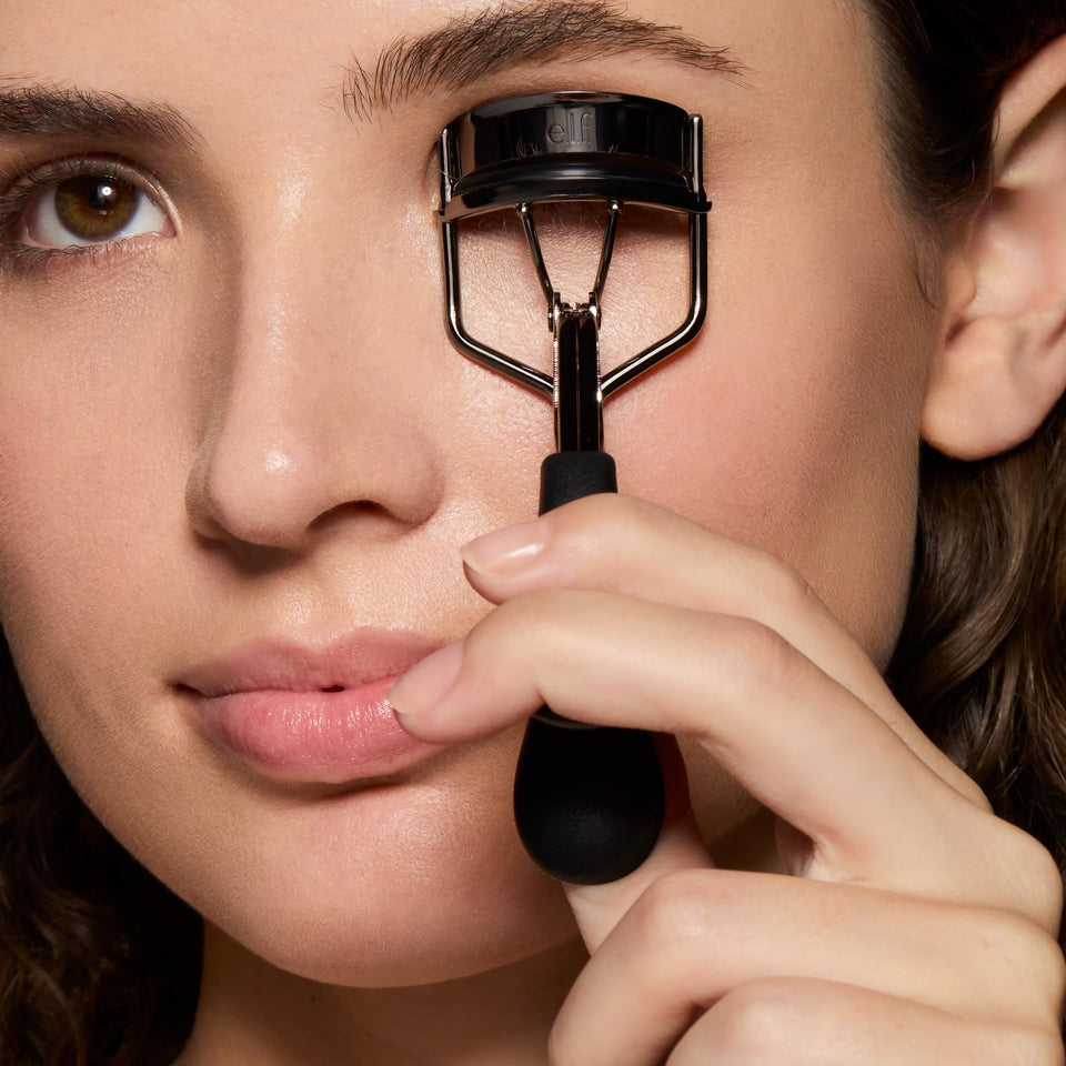 e.l.f. Pro Stainless Steel Eyelash Curler Long-Lasting Natural Curl All Eye Shapes with Replacement Pad